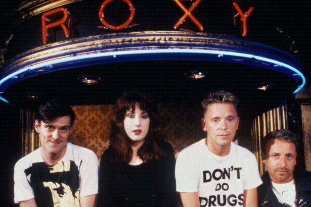 Foto: New Order. Crédito: Steve Rapport.