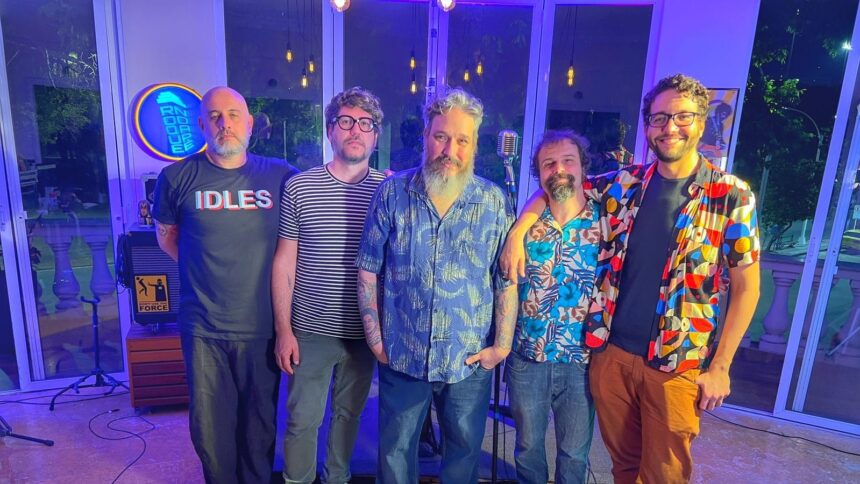 Foto: Estranhos Românticos. Crédito: Divulgação.