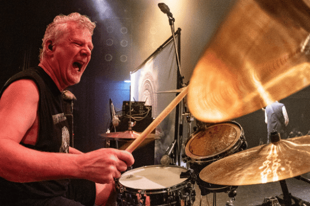 Simon Dawson. Foto: Reprodução Instagram Iron Maiden.