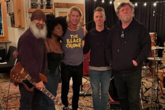 Soundgarden com Shaina Shepherd. Foto: Reprodução/Instagram