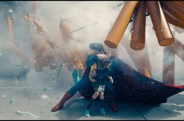 Superman. Crédito: Frame do trailer / Warner / Divulgação.