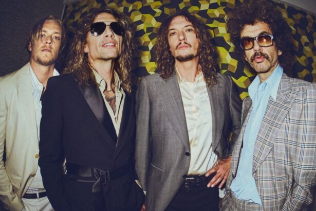 Foto: The Darkness. Crédito: Simon Emmett.