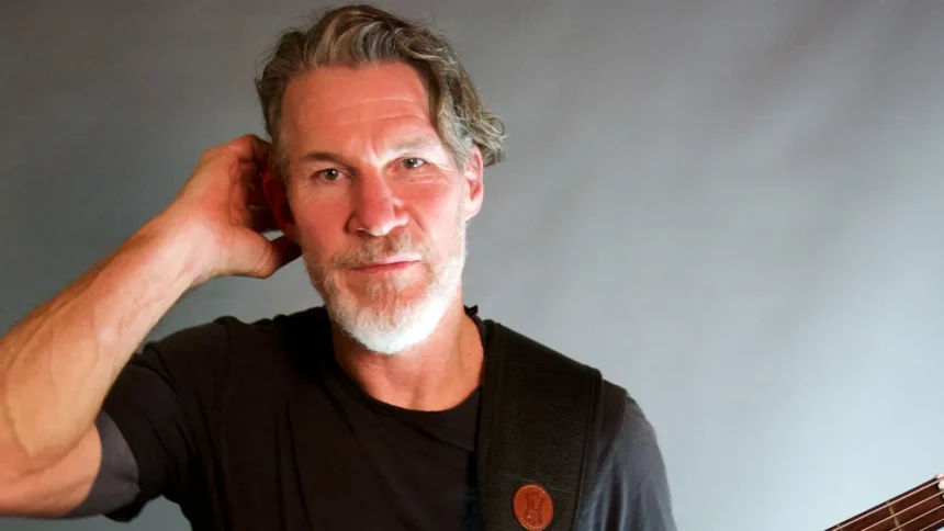 Tim Commerford. Crédito: Erik Sanderlon.