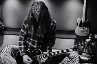 Joe Holmes. Foto: Reprodução.