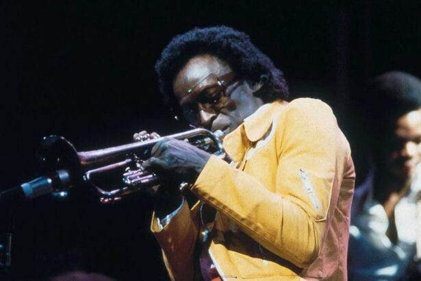 Miles Davis. Crédito: Reprodução / Spotify.