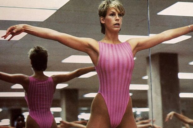 Jamie Lee Curtis, cena do filme Perfect. Imagem: Reprodução.