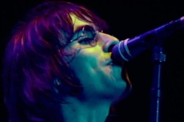 Foto: Oasis. Crédito: Clipe Champagne Supernova.