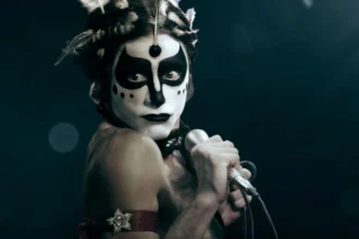 Foto: Cinebiografia Homem com H / Ney Matogrosso. Crédito: Reprodução Youtube.