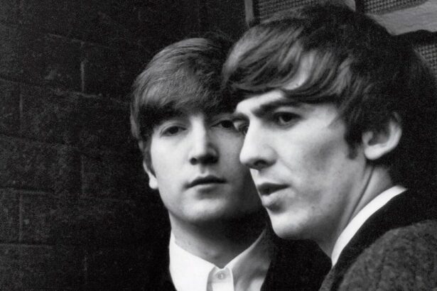 Foto: John Lennon e George Harrison. Crédito: Paul McCartney.