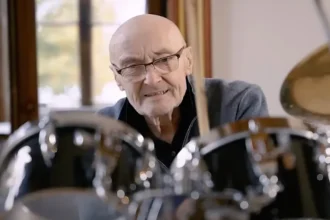 Foto: Phil Collins. Credito: Documentário Drumeo.