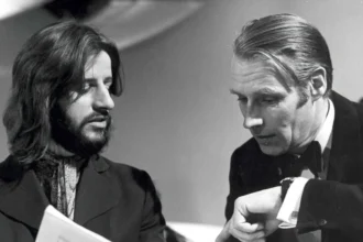 Foto: Ringo Starr e George Martin. Crédito: Avalon/Getty Images.