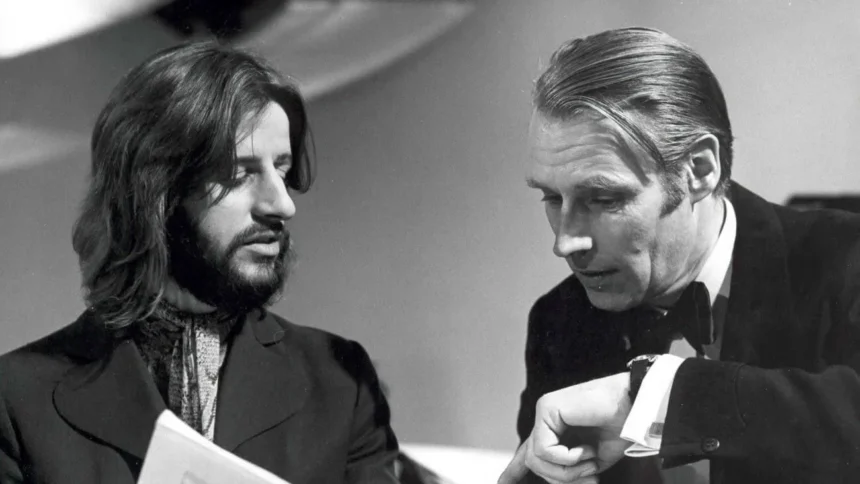 Foto: Ringo Starr e George Martin. Crédito: Avalon/Getty Images.