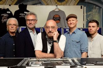 Jethro Tull Curious Ruminant. Foto: Divulgação / Site Oficial