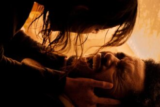 Foto: The Weeknd. Crédito: Imagem do filme Hurry Up Tomorrow.