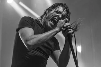 Foto: Deafheaven. Crédito: Kevin RC Wilson.