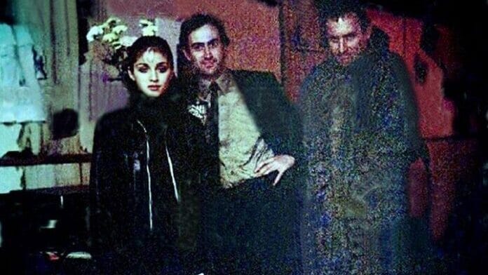 Foto: Madonna com os irmãos Girlroy do The Breackfast Club. Crédito: Desconhecido.
