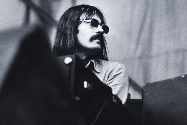 Mike Ratledge da Soft Machine em 1975. Crédito: Gie Knaeps/Getty Images