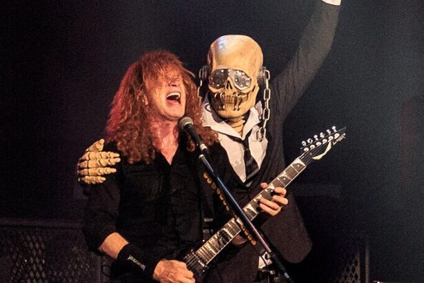 Foto: Dave Mustaine e Vic Rattlehead. Crédito: Kreepin Deth.