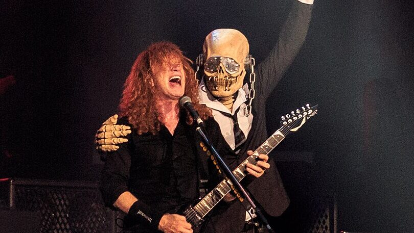 Foto: Dave Mustaine e Vic Rattlehead. Crédito: Kreepin Deth.