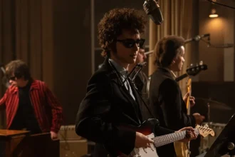 Foto: A Complete Unknown. Crédito: Searchlight Picture.