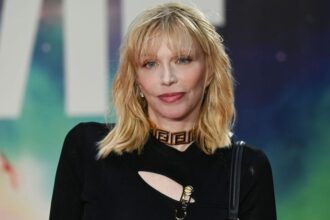 Foto: Courtney Love. Crédito: Stuart C. Wilson.