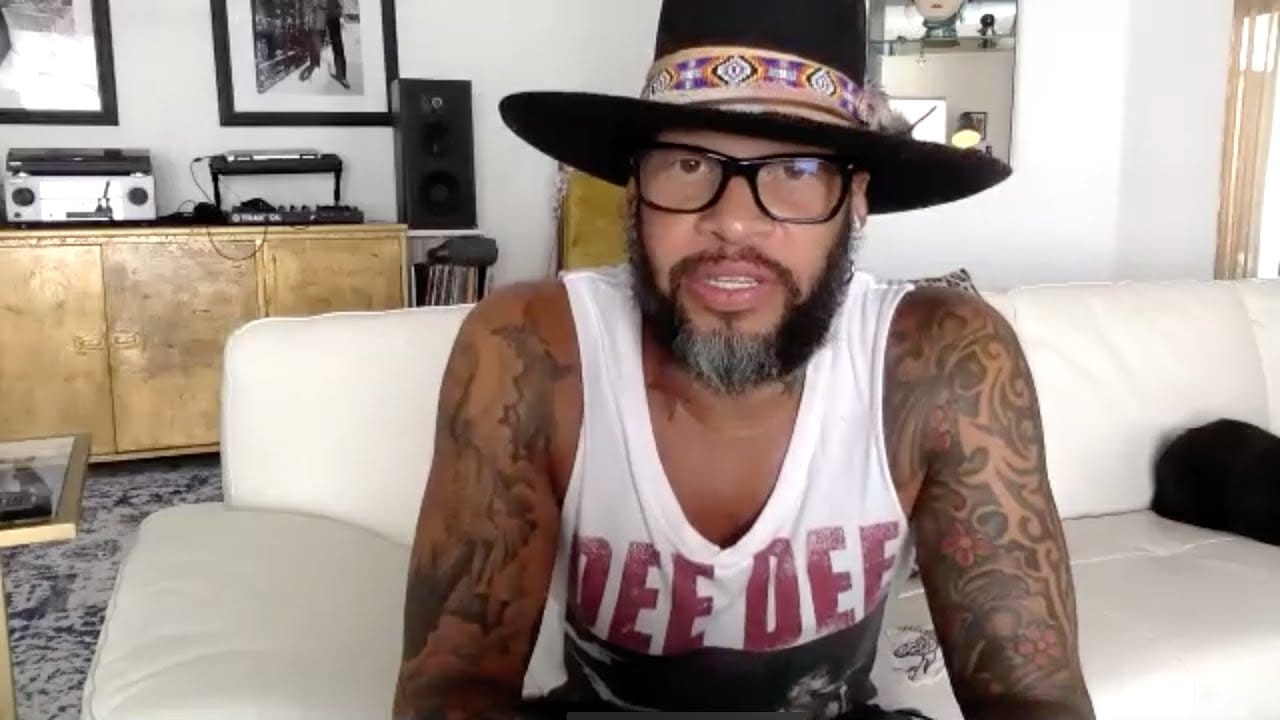 Frank Ferrer. Crédito: Youtube.