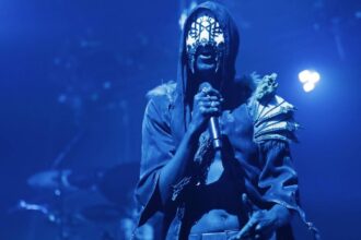 Foto: Sleep Token. Crédito: Pedro Bacerra/Redferns.