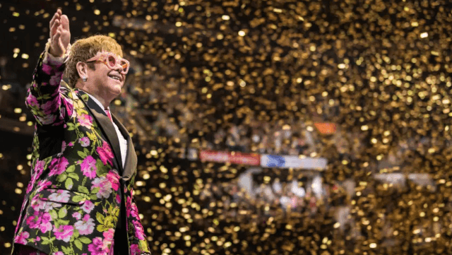 Elton John é a atração principal do show beneficente “Concert for Cures”
