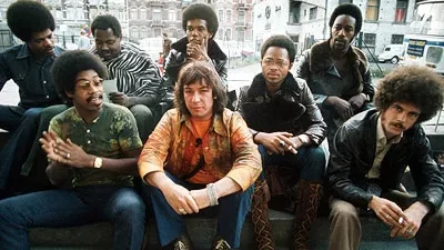 Eric Burdon & War: Coleção completa celebra fase histórica da música funk
