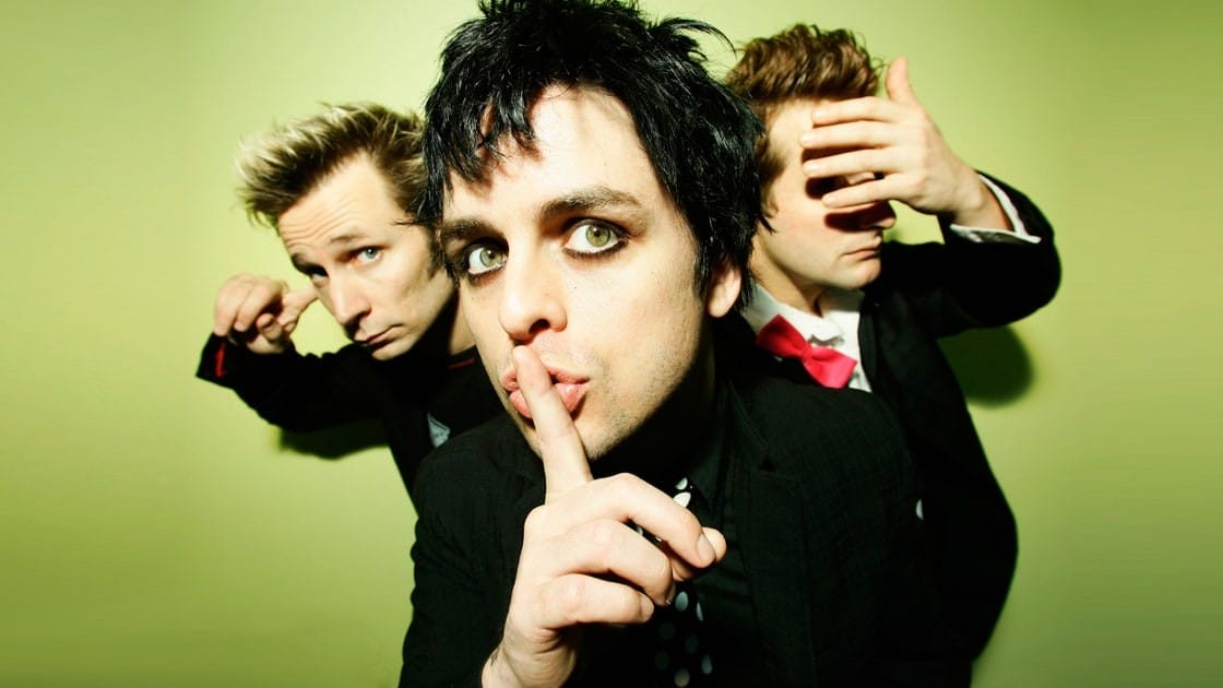 Green Day lança faixa inédita e anuncia versão deluxe do álbum Saviors