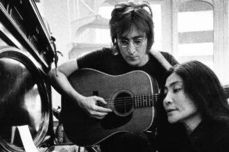 John Lennon e Yoko Ono / One To One. Crédito: Magnolia Pictures.