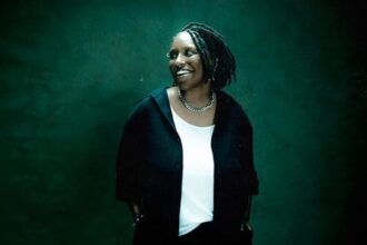 Foto: Mahmundi. Crédito: Roma Joanna.