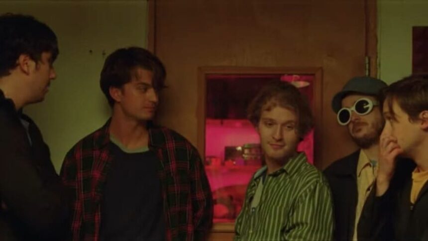 Imagem tirada da biopic Range Life sobre Pavement.