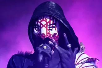 Sleep Token. Crédito: Katja Ogrin Redferns / Getty Images.