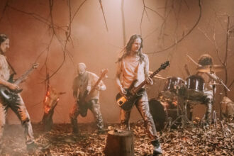 Foto: Tormenta. Crédito: Imagem tirada do clipe Homo Deus;