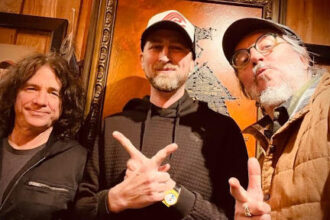 John Hoffman Primus. Crédito: Instagram Les Claysplool (@lesclaypool).