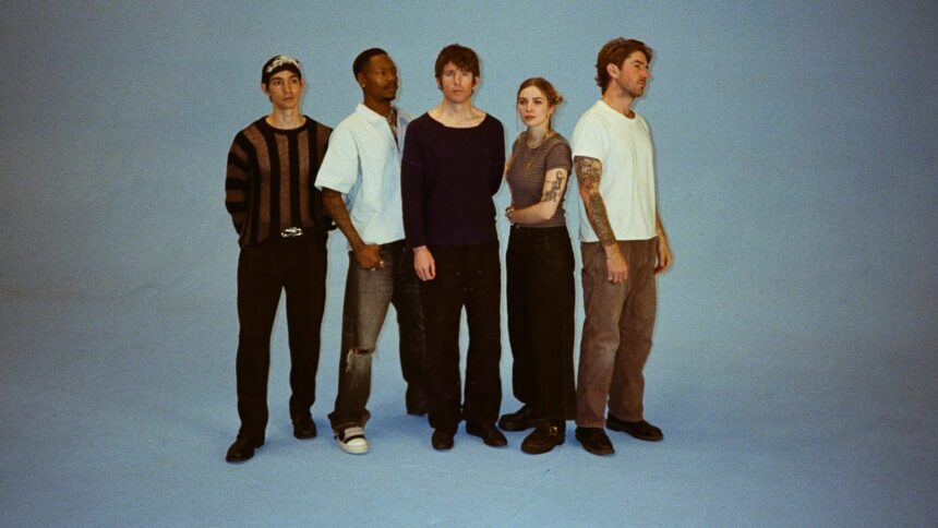 Turnstile / Never Enough. Crédito: Atiba Jefferson.