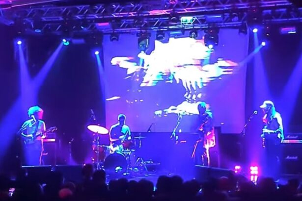 Foto: Boogarins no Opinião. Crédito: Marcelo Scherer