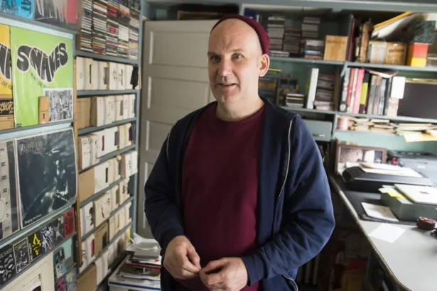 Foto: Ian MacKaye. Crédito: Saul Loeb/AFP/Getty Images.