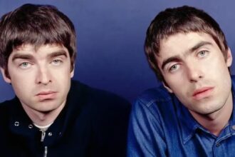 Irmãos Gallagher. Crédito: Divulgação.