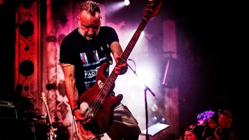 Peter Hook. Crédito: Reprodução.