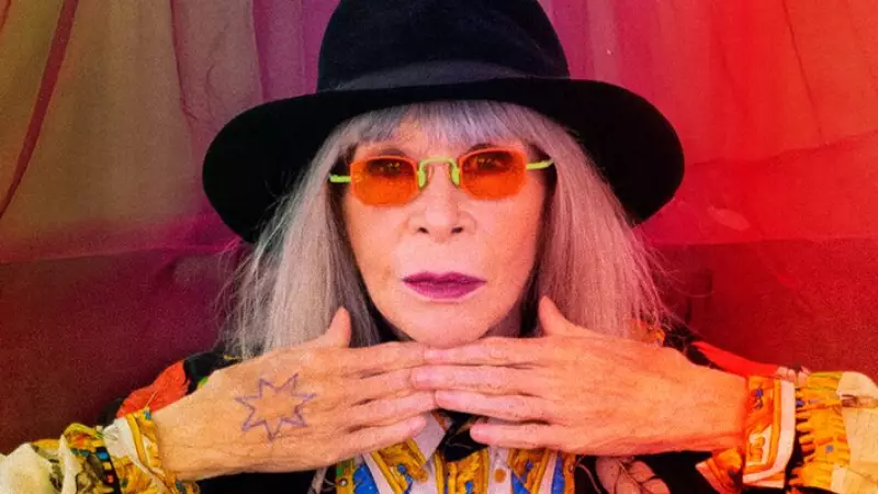 Documentário sobre Rita Lee na Max aborda carreira e vida pessoal, mas omite passado nos Mutantes