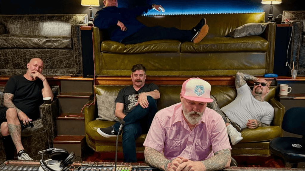 Limp Bizkit em estúdio. Crédito: Reprodução Instagram.