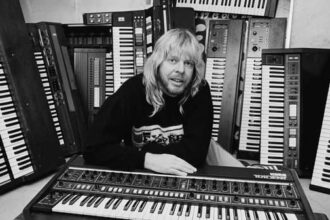 Rick Wakeman. Crédito: Butler/Daily Express/Hulton Archive/Getty Images.