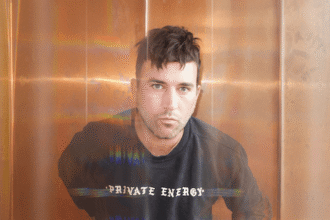 Foto: Sufjan Stevens. Crédito: Evans Richardson.