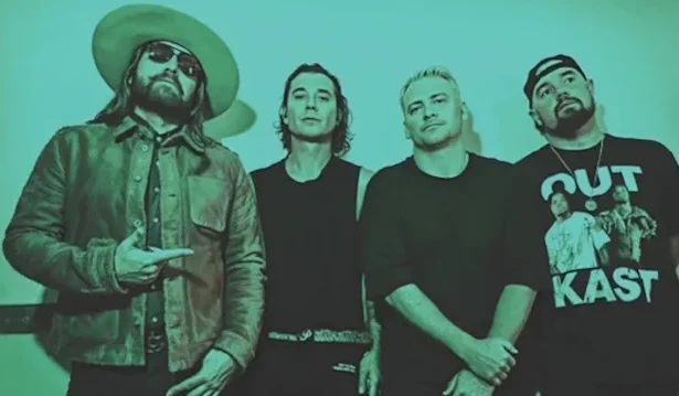 Bush. Crédito: Joseph Llanes.