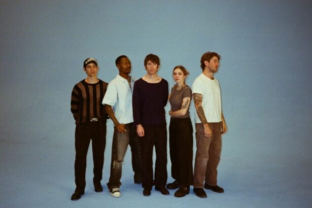 Turnstile. Crédito: Atiba Jefferson.