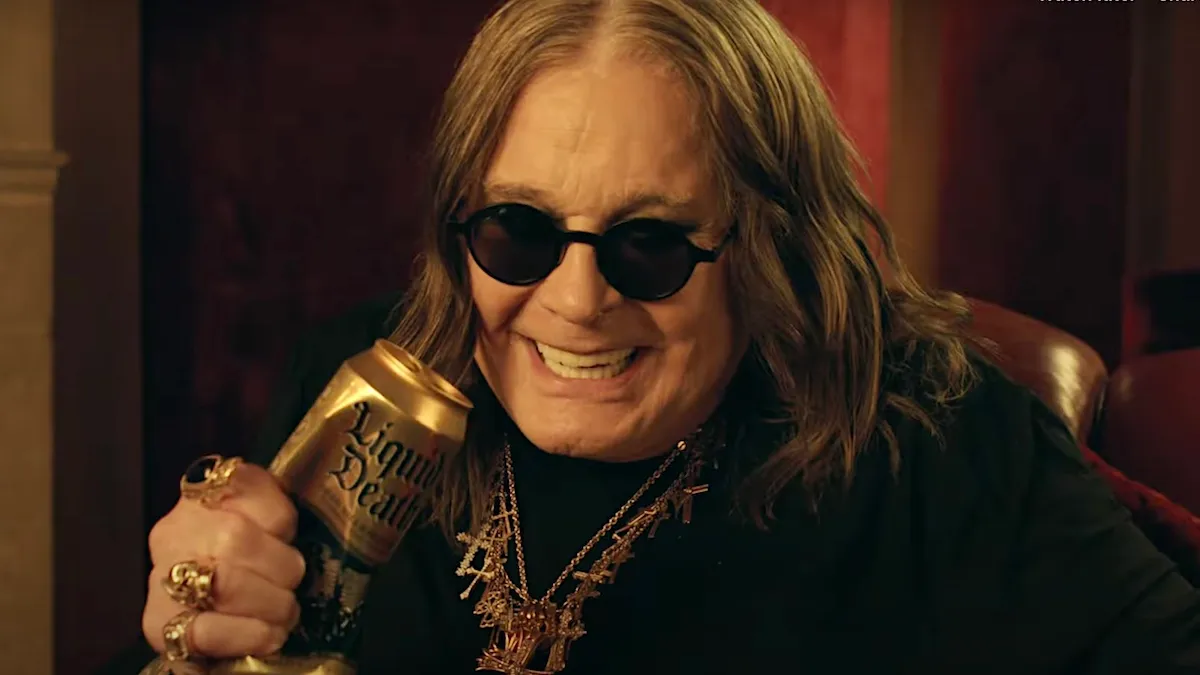 Ozzy Osbourne / Liquid Death. Foto: Reprodução.