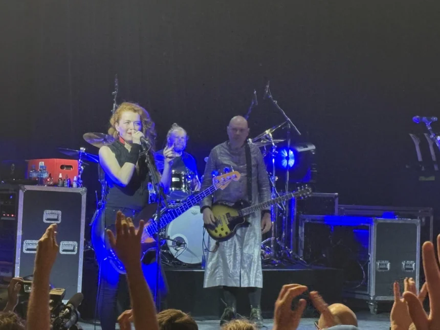 Melissa Auf Der Maur / Billy Corgan. Foto: Reprodução.