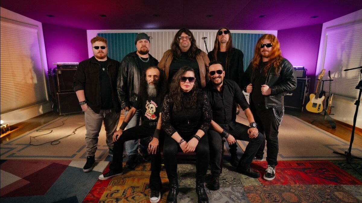 Com 8 integrantes, RockStory divulga o álbum de estreia”Trem de Luz”